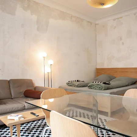 Apartamento Zwei Grosse Altbau Fuer Gruppen Bis 14 Personen Im Leipziger Westen, Direkte Parkplaetze Im Innenhof, 10 Minuten Vom Zentrum *
