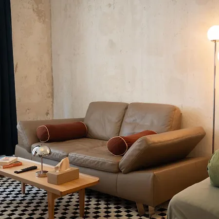 Apartamento Zwei Grosse Altbau Fuer Gruppen Bis 14 Personen Im Leipziger Westen, Direkte Parkplaetze Im Innenhof, 10 Minuten Vom Zentrum *