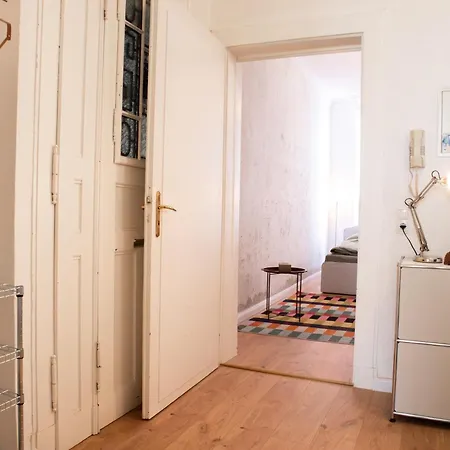 Apartamento Zwei Grosse Altbau Fuer Gruppen Bis 14 Personen Im Leipziger Westen, Direkte Parkplaetze Im Innenhof, 10 Minuten Vom Zentrum *