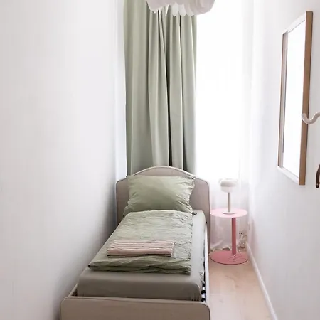 Zwei Grosse Altbau Fuer Gruppen Bis 14 Personen Im Leipziger Westen, Direkte Parkplaetze Im Innenhof, 10 Minuten Vom Zentrum Apartamento
