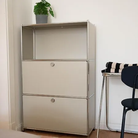 Zwei Grosse Altbau Fuer Gruppen Bis 14 Personen Im Leipziger Westen, Direkte Parkplaetze Im Innenhof, 10 Minuten Vom Zentrum